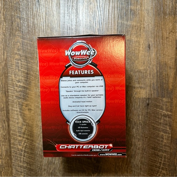 WoW Wee Robotics Chatterbot Cat/Dog Animated Desktop Stand Alone Speaker Age 12+ - Picture 3 of 4